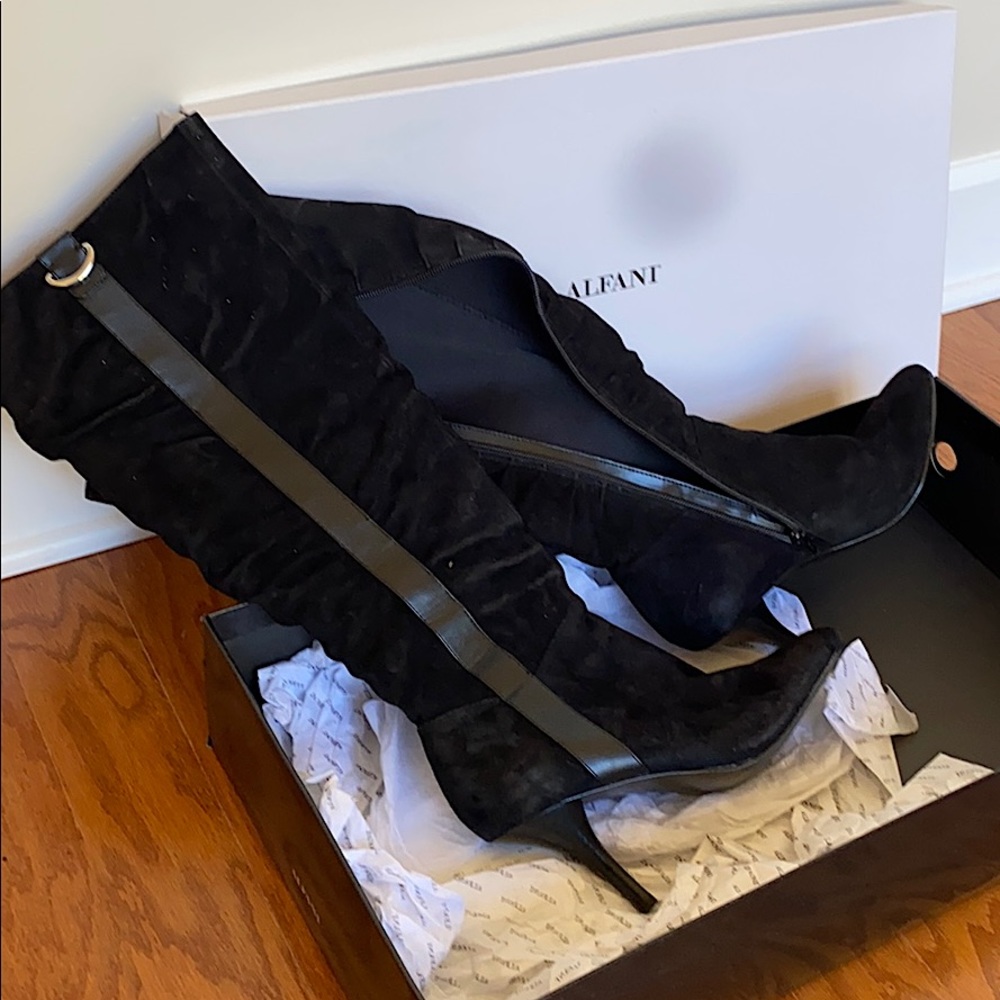 Woman’s Alfani dress boots
